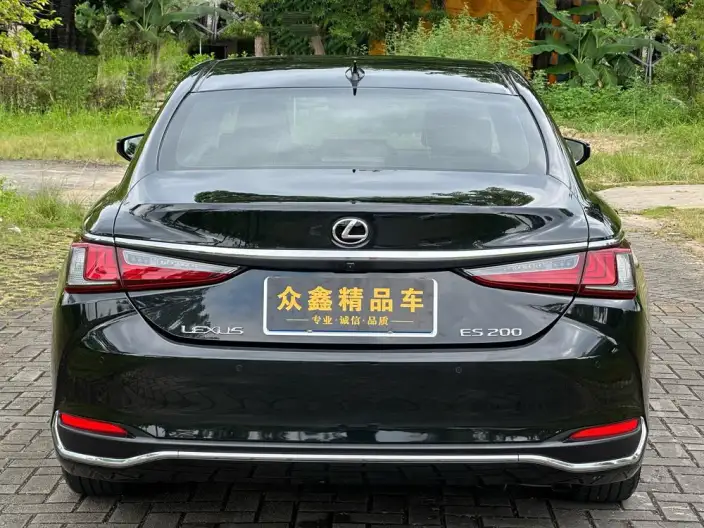 Lexus ES 2021 Model 200 Superior Edition – фото 6