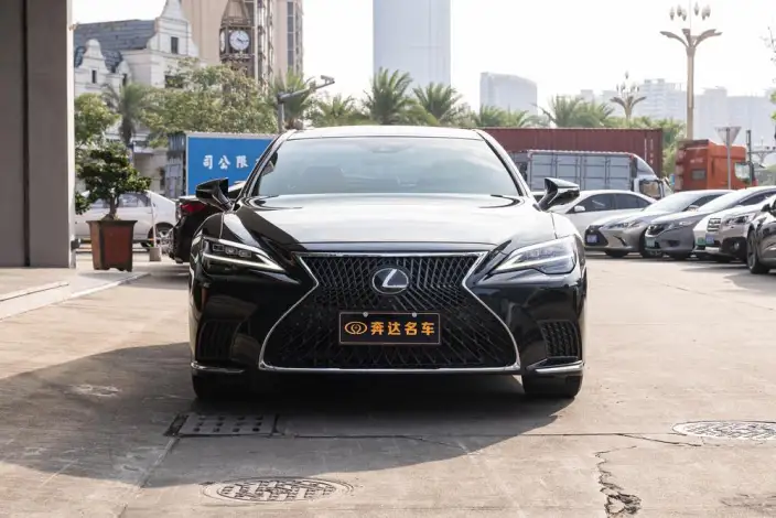 Lexus LS 2021 Model 500h Superior Edition – фото 2