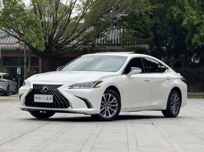 Lexus ES 2022 Model 200 Superior Edition – фото 7