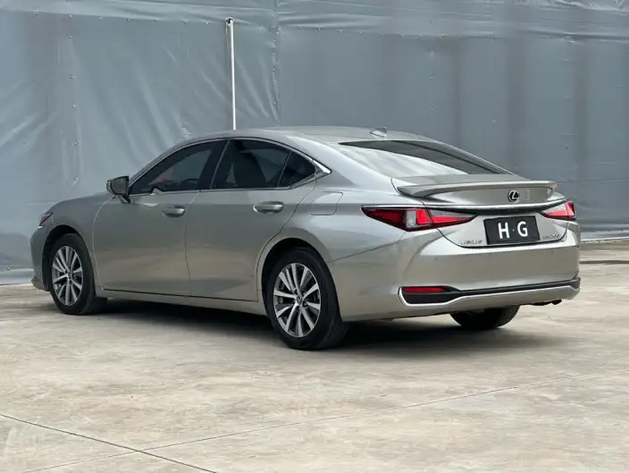 Lexus ES 2021 Model 200 Superior Edition – фото 5