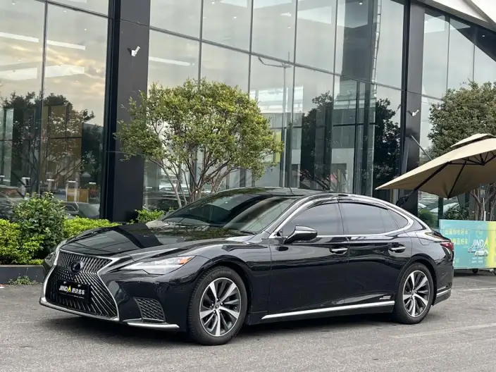Lexus LS 2021 Model 500h Superior Edition – фото 1