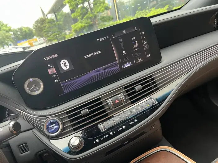 Lexus LS 2021 Model 500h Superior Edition – фото 3