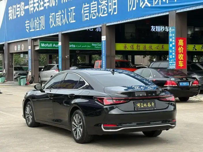 Lexus ES 2025 Model 200 Premium – фото 4