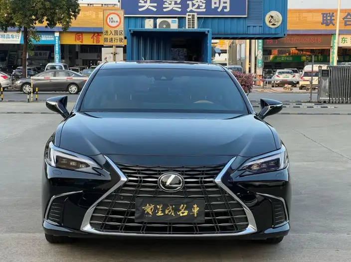 Lexus ES 2025 Model 200 Premium – фото 2