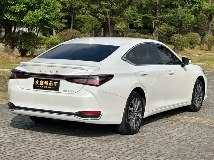 Lexus ES 2025 Model 200 Premium – фото 7