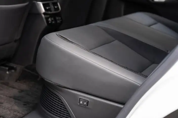 Lexus RX 2023 Model 500h DIRECT4 F SPORT Performance – фото 10