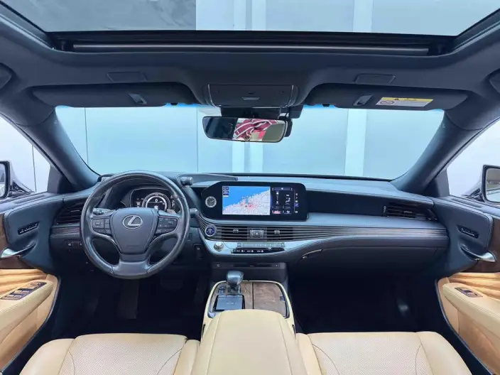 Lexus LS 2021 Model 500h Superior Edition – фото 8