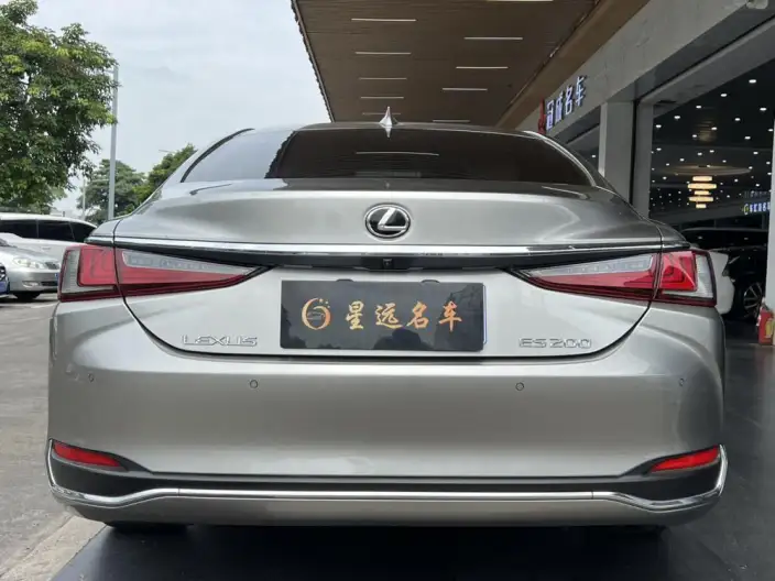 Lexus ES 2022 Model 200 Superior Edition – фото 6