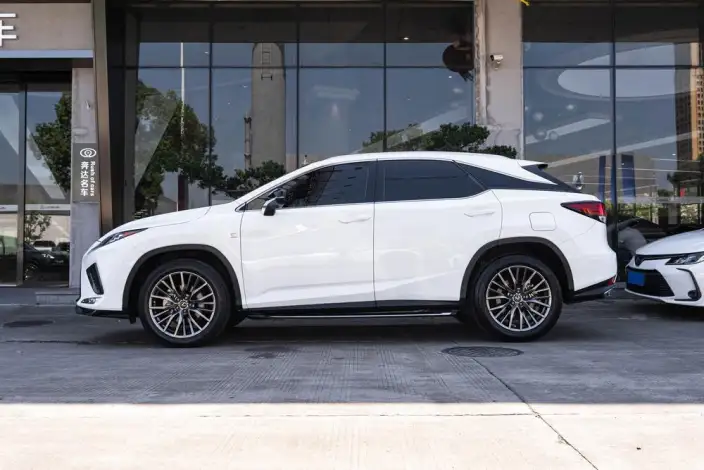 Lexus RX 2020 Model Facelift 300 4WD F SPORT – фото 3