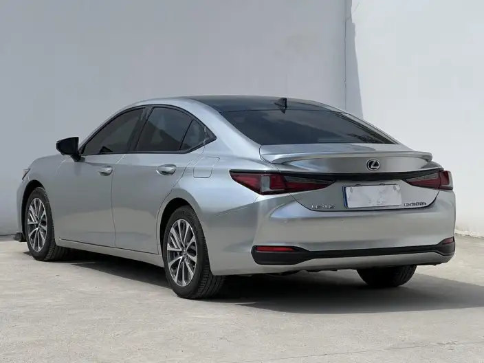Lexus ES 2021 Model 300h Superior Edition – фото 4
