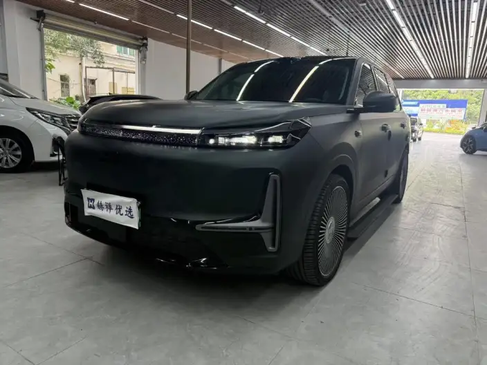 Geely M9 2025 Model 210km 4WD Pilot Edition
