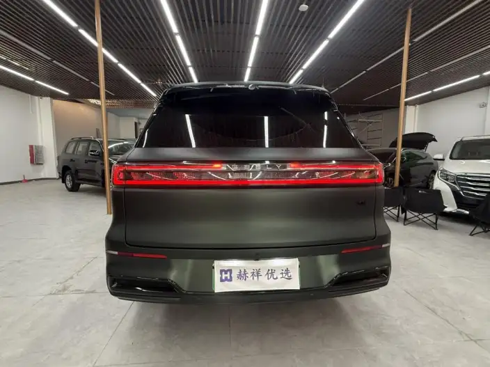 Geely M9 2025 Model 210km 4WD Pilot Edition