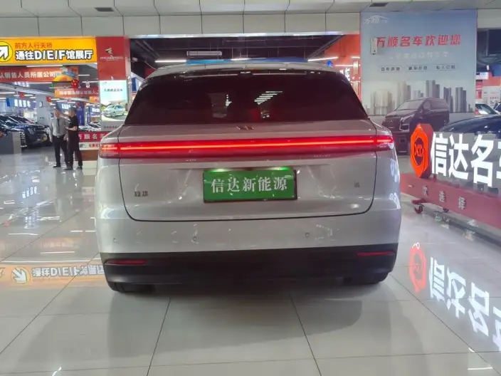 Li Auto i6 2025 Model 2WD Standard Edition – фото 6