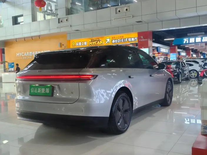 Li Auto i6 2025 Model 2WD Standard Edition – фото 7