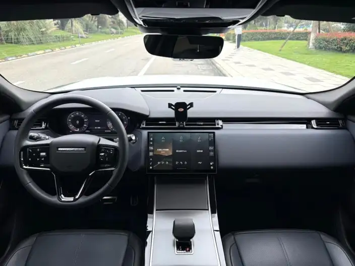 Range Rover Velar 2024 Model Dynamic SE – фото 7