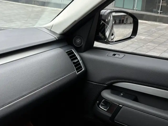 Land Rover Discovery 2021 Model 360PS R-Dynamic S – фото 8