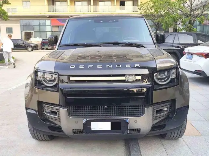 Land Rover Defender 2020 Model 110 X P400 – фото 2