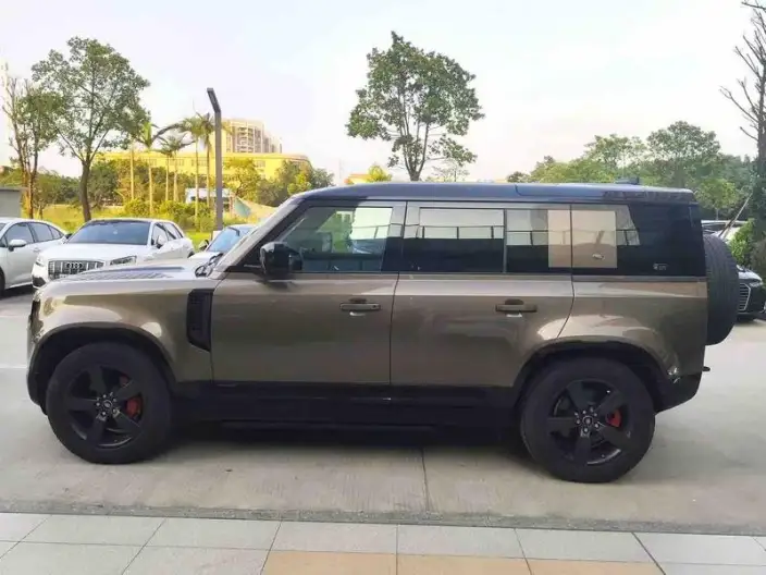 Land Rover Defender 2020 Model 110 X P400 – фото 3