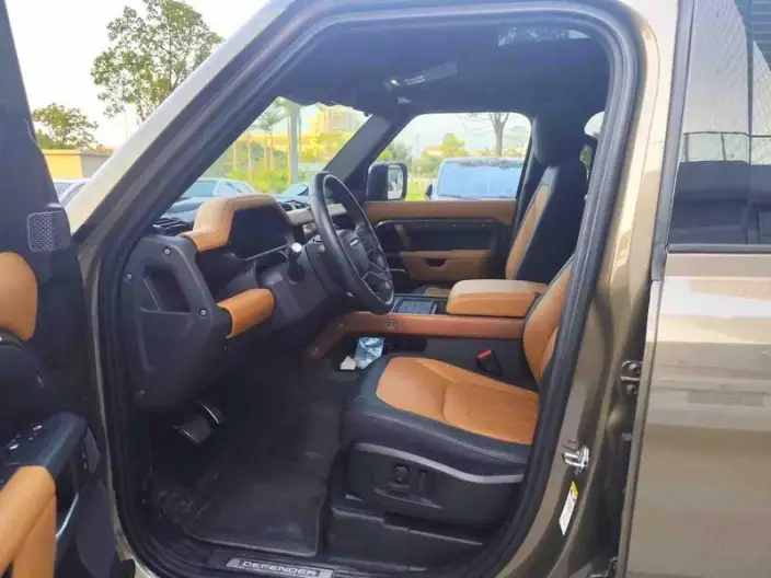 Land Rover Defender 2020 Model 110 X P400 – фото 8