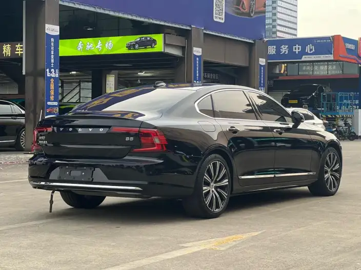 Volvo S90 2023 Model B5 Smart Range Deluxe Edition – фото 5