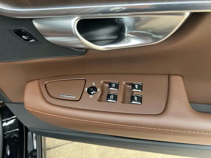 Volvo S90 2023 Model B5 Smart Range Deluxe Edition – фото 8