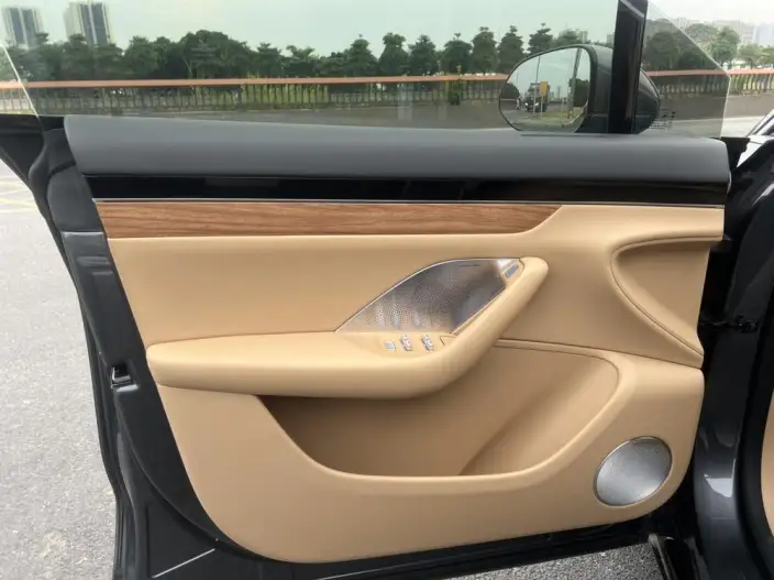 Luxeed R7 2025 Model Extended Range 53.4kWh Ultra 4WD Edition – фото 8