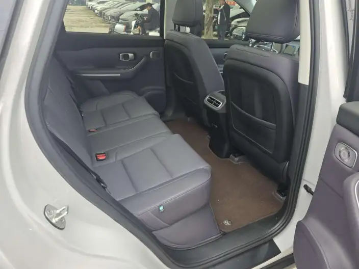 Leapmotor C10 2026 Model EV Edition 605 Yuexiang Edition – фото 8