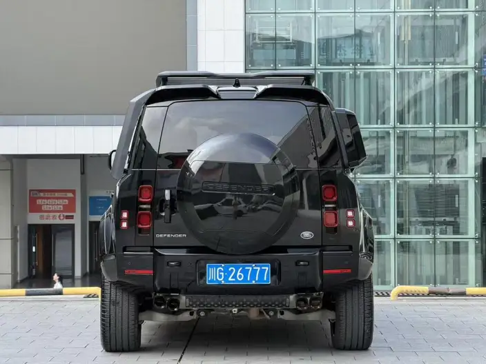 Land Rover Defender 2024 Model 110 3.0T P400 X-Dynamic HSE – фото 6