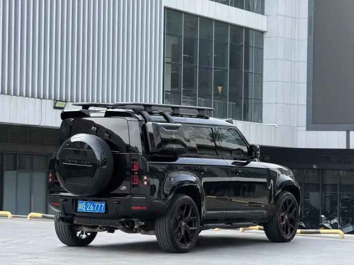 Land Rover Defender 2024 Model 110 3.0T P400 X-Dynamic HSE – фото 7