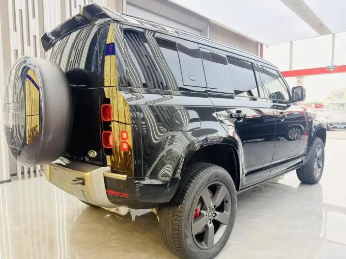 Land Rover Defender 2023 Model Facelift 110 P400 X-Dynamic HSE – фото 5