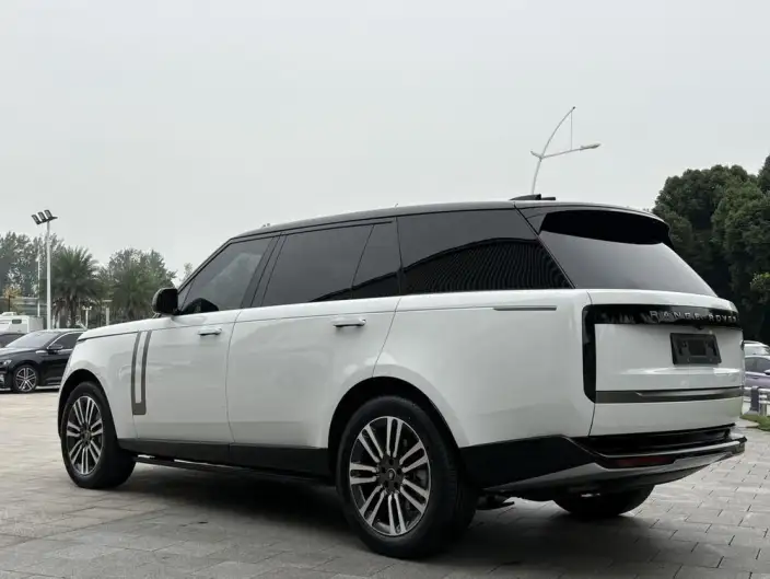 Range Rover 2024 Model 3.0 L6 400PS Shengshi Extended Edition – фото 3