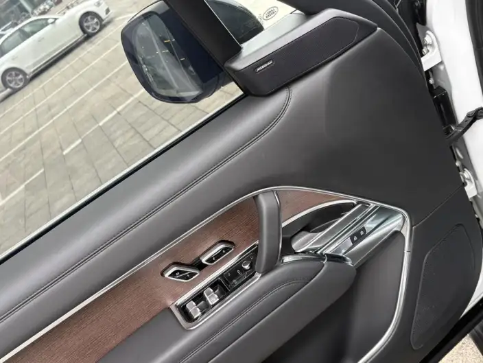 Range Rover 2024 Model 3.0 L6 400PS Shengshi Extended Edition – фото 5