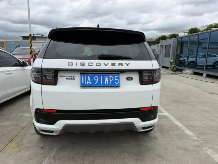 Land Rover Discovery Sport 2021 Model 200PS Family Edition 5 seat – фото 5