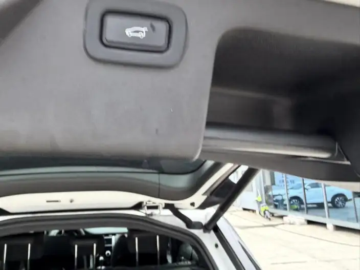 Land Rover Discovery Sport 2021 Model 200PS Family Edition 5 seat – фото 8