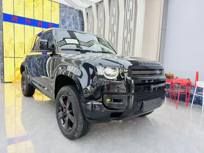 Land Rover Defender 2025 Model 110 3.0T P400 SE X-Dynamic – фото 3