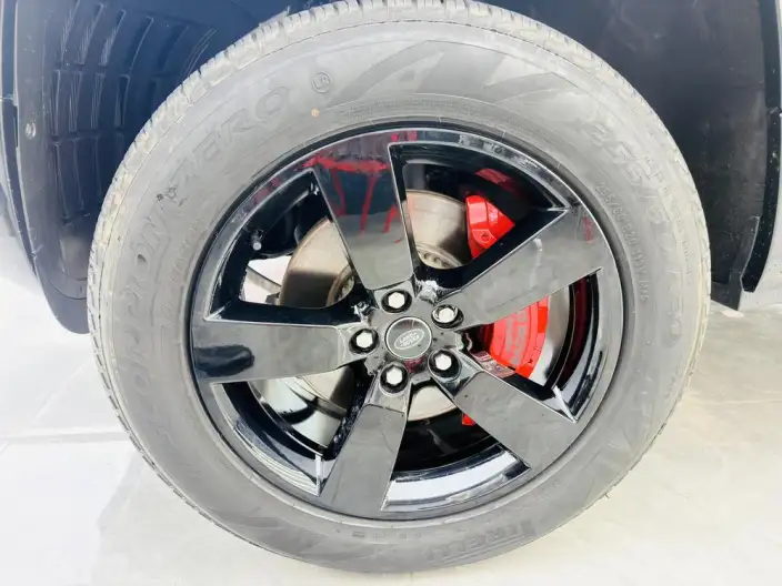 Land Rover Defender 2025 Model 110 3.0T P400 SE X-Dynamic – фото 9