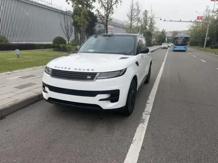Range Rover Sport 2023 Model 3.0 L6 S – фото 1