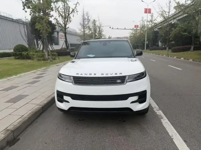 Range Rover Sport 2023 Model 3.0 L6 S – фото 2