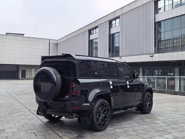 Land Rover Defender 2024 Model 110 3.0T P400 X-Dynamic HSE – фото 6