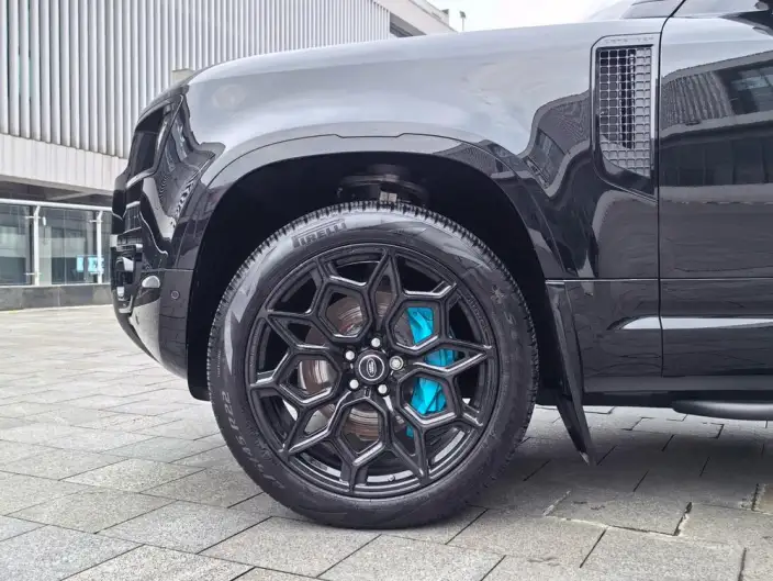 Land Rover Defender 2024 Model 110 3.0T P400 X-Dynamic HSE – фото 9