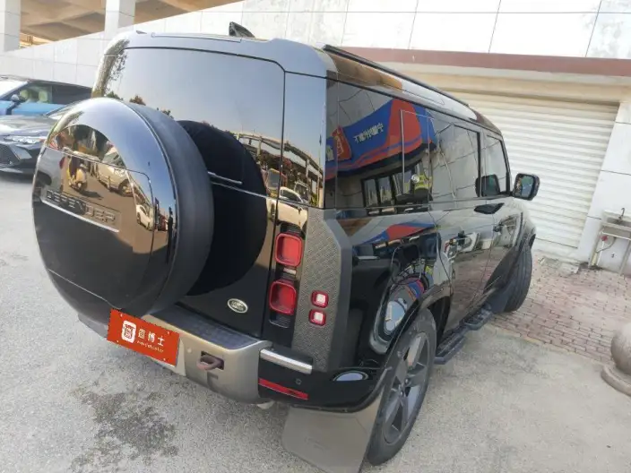 Land Rover Defender 2023 Model Facelift 110 P400 X-Dynamic HSE – фото 4