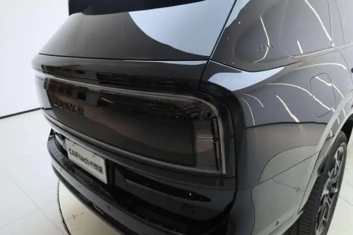 ZEEKR 9X 2025 Model Hyper Edition 70kWh VI seat – фото 10