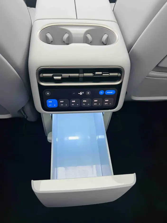 Li Auto L8 2026 Model Ultra – фото 8