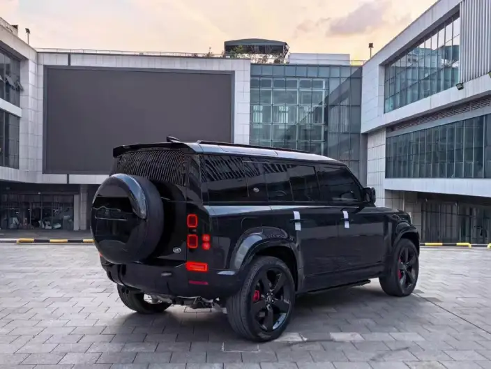 Land Rover Defender 2023 Model Facelift 110 P400 X-Dynamic HSE