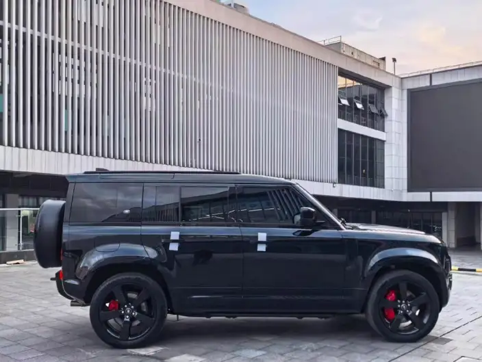 Land Rover Defender 2023 Model Facelift 110 P400 X-Dynamic HSE