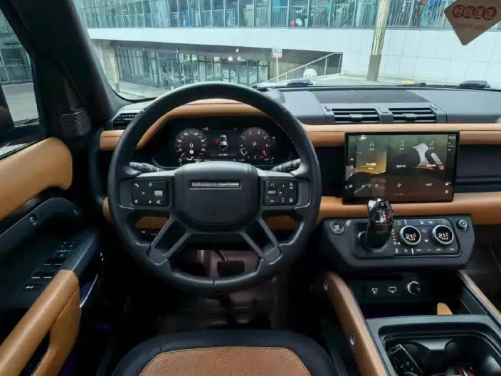 Land Rover Defender 2023 Model Facelift 110 P400 X-Dynamic HSE – фото 6