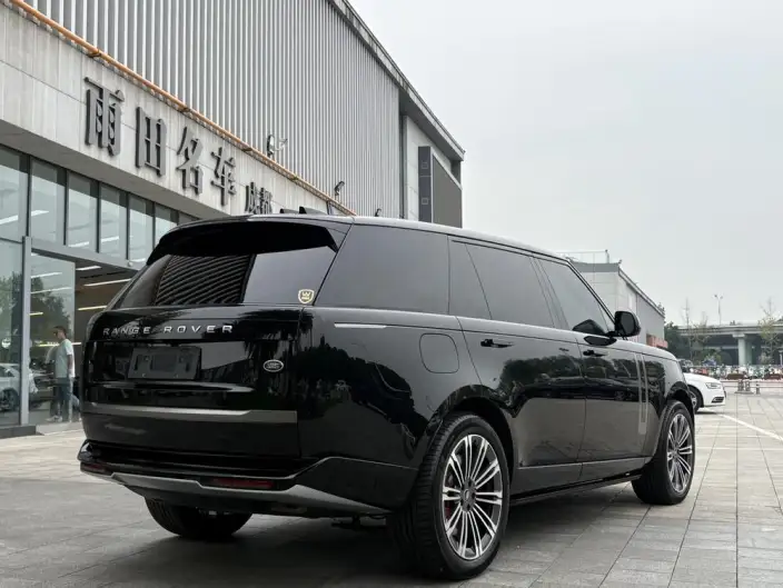 Range Rover 2025 Model 3.0 L6 400PS Shengshi Extended Edition – фото 5
