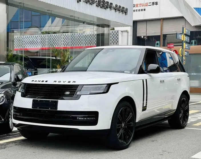 Range Rover 2023 Model 3.0 L6 360PS Shengshi Edition