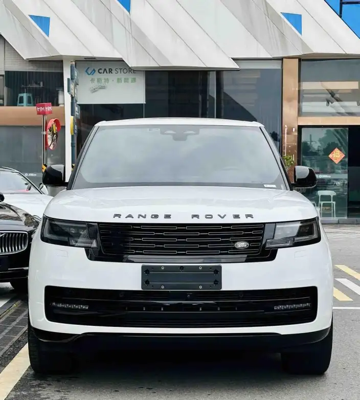 Range Rover 2023 Model 3.0 L6 360PS Shengshi Edition