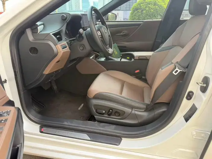 Lexus ES 2025 Model 200 Premium – фото 9